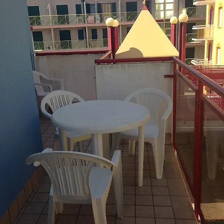 Al Mare - Agenzia Cocal Apartament *